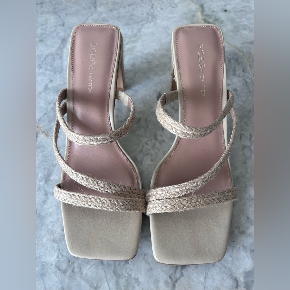 BCBGeneration Fisher Block Heel in Natural Rope - Size 8.5